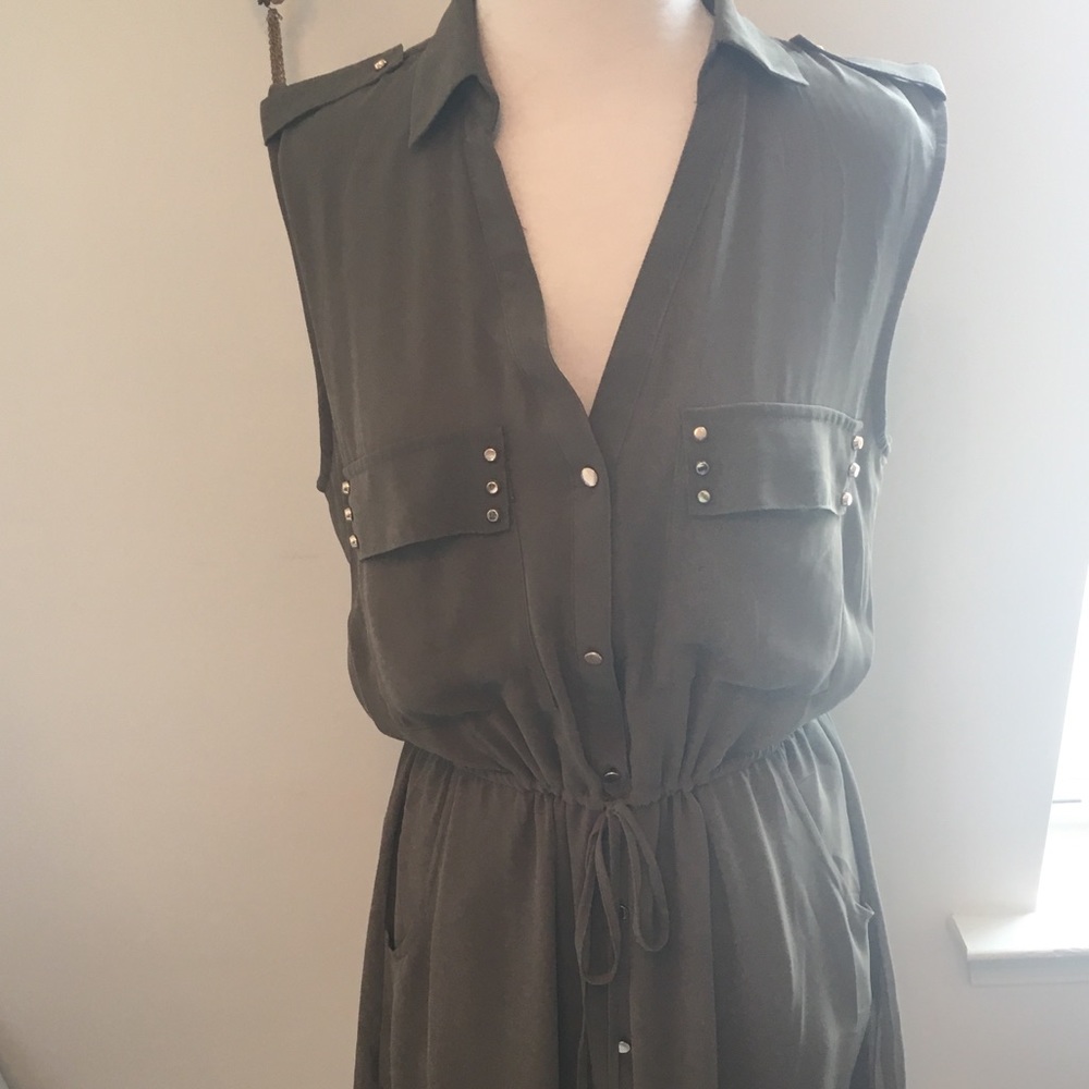 H&M Sleeveless Button-up Dress. Women’s Size 10